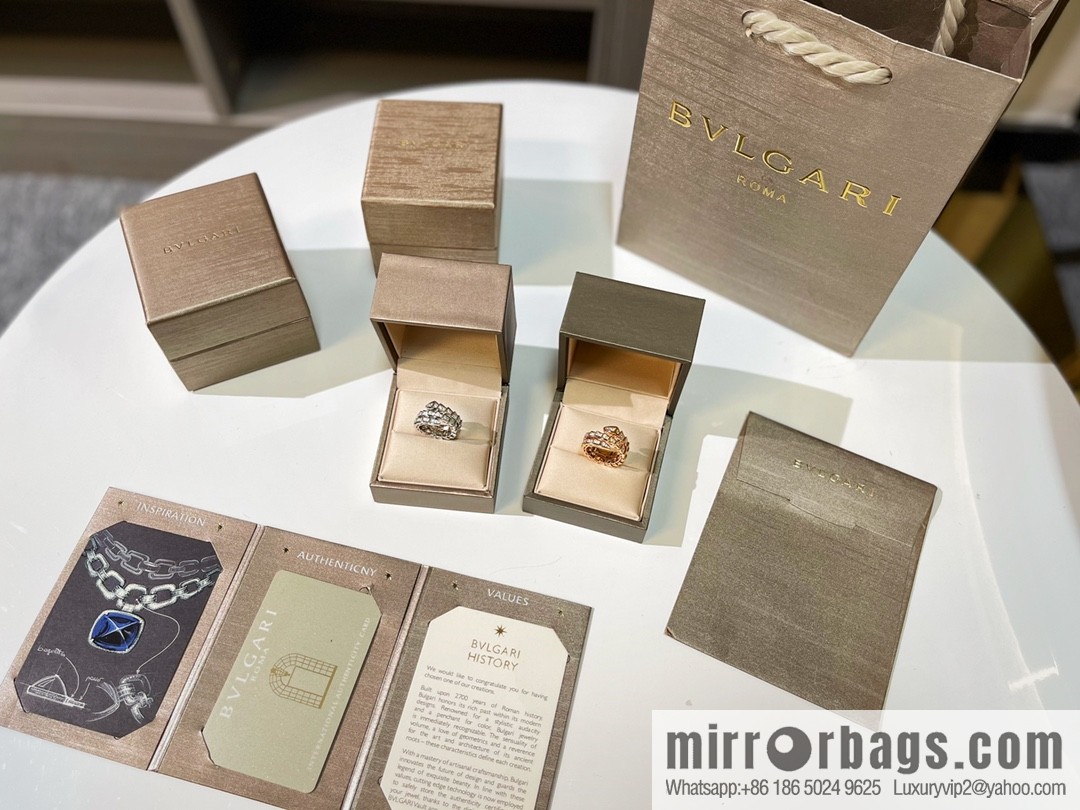 BVLGARI Bulgari full drill snake bone ring