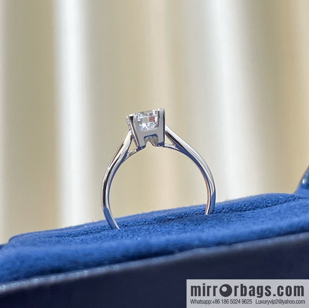 HARRY WINSTON HW H Diamond Ring Diamond Ring