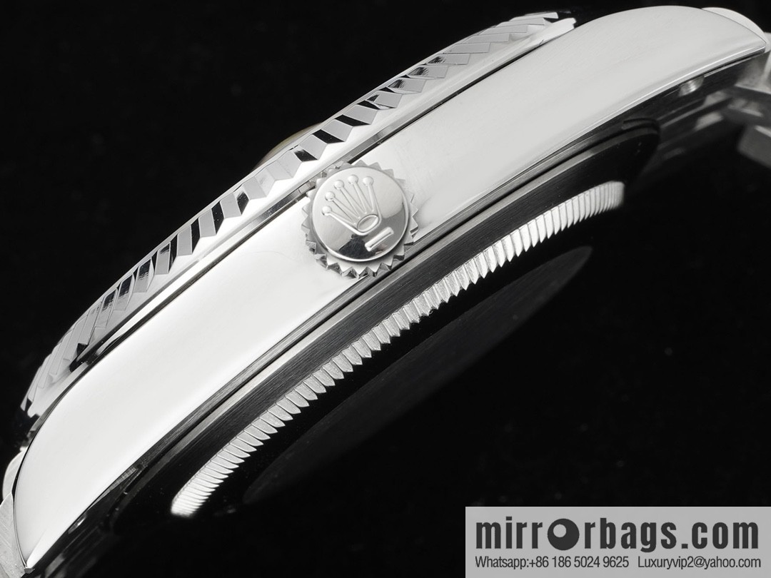 DIW factory launched a Rolex log series Middle East digital scale special edition 3235 self-winding movement watch