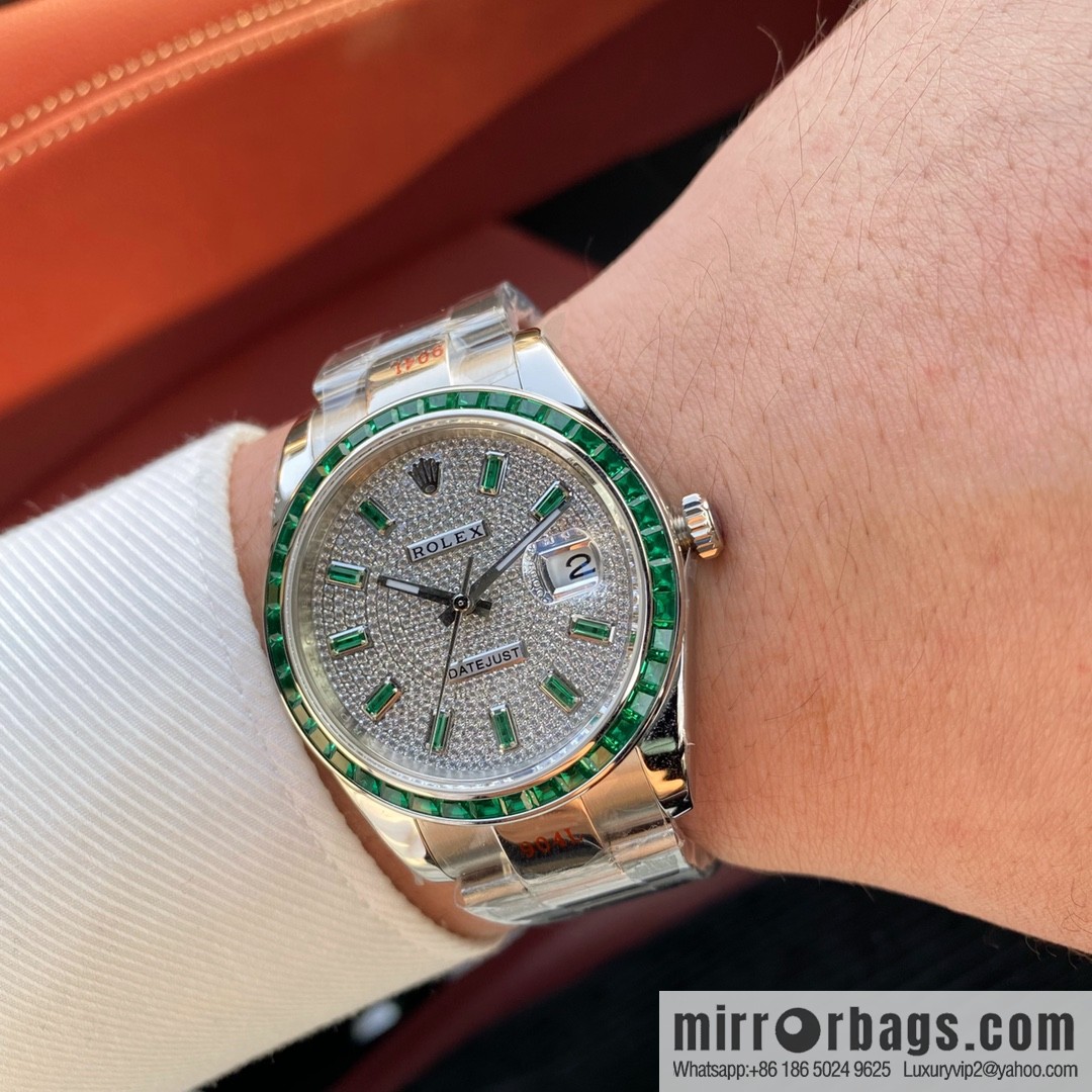 TW's new product has once again launched the heroic DATEJUST series - a special watch with a log-type dense diamond surface