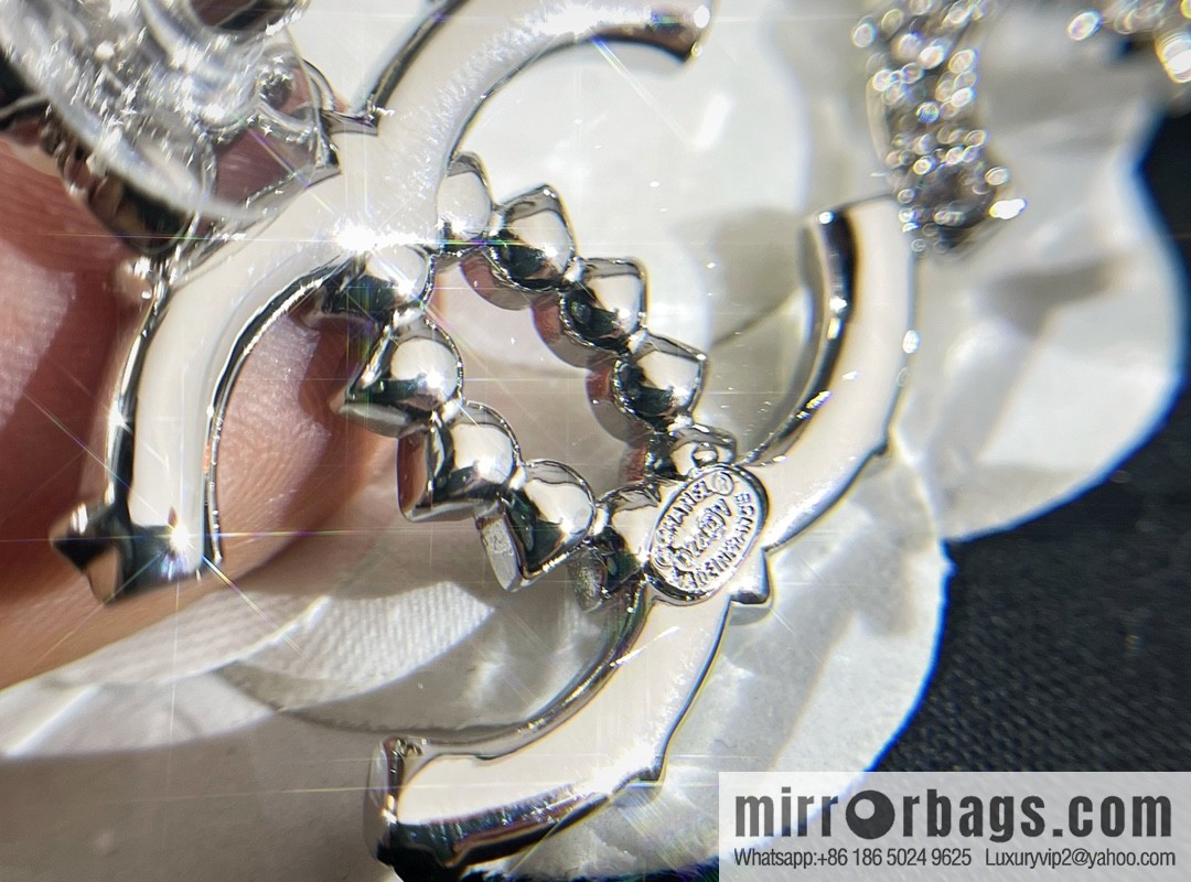 New ☑️ Chanel double c pearl four-leaf clover stud earrings