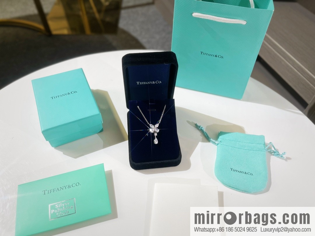 New ☑️ TIFFANY & Co. Tiffany & Co. Four-leaf clover water drop diamond necklace