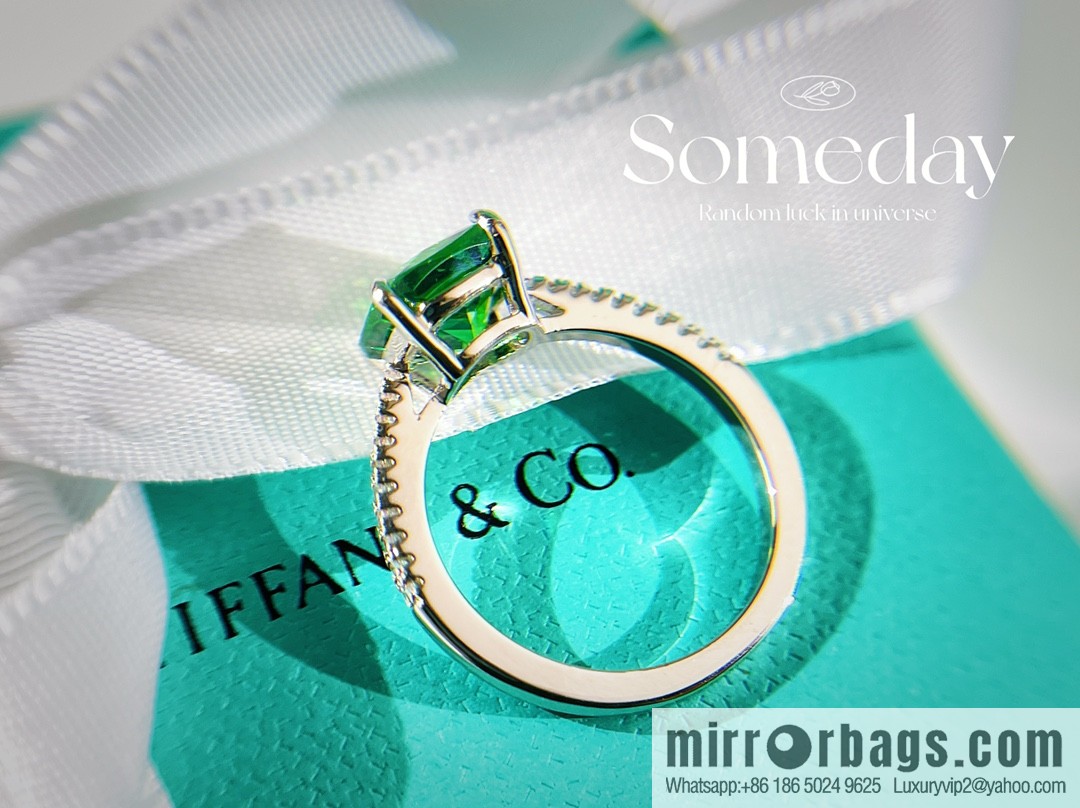 New ☑️ TIFFANY & Co. Tiffany & Co. Square green diamond ring