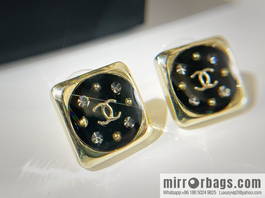 New ☑️ Chanel double c square stud earrings