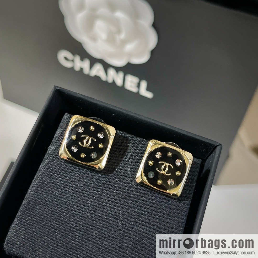 New ☑️ Chanel double c square stud earrings