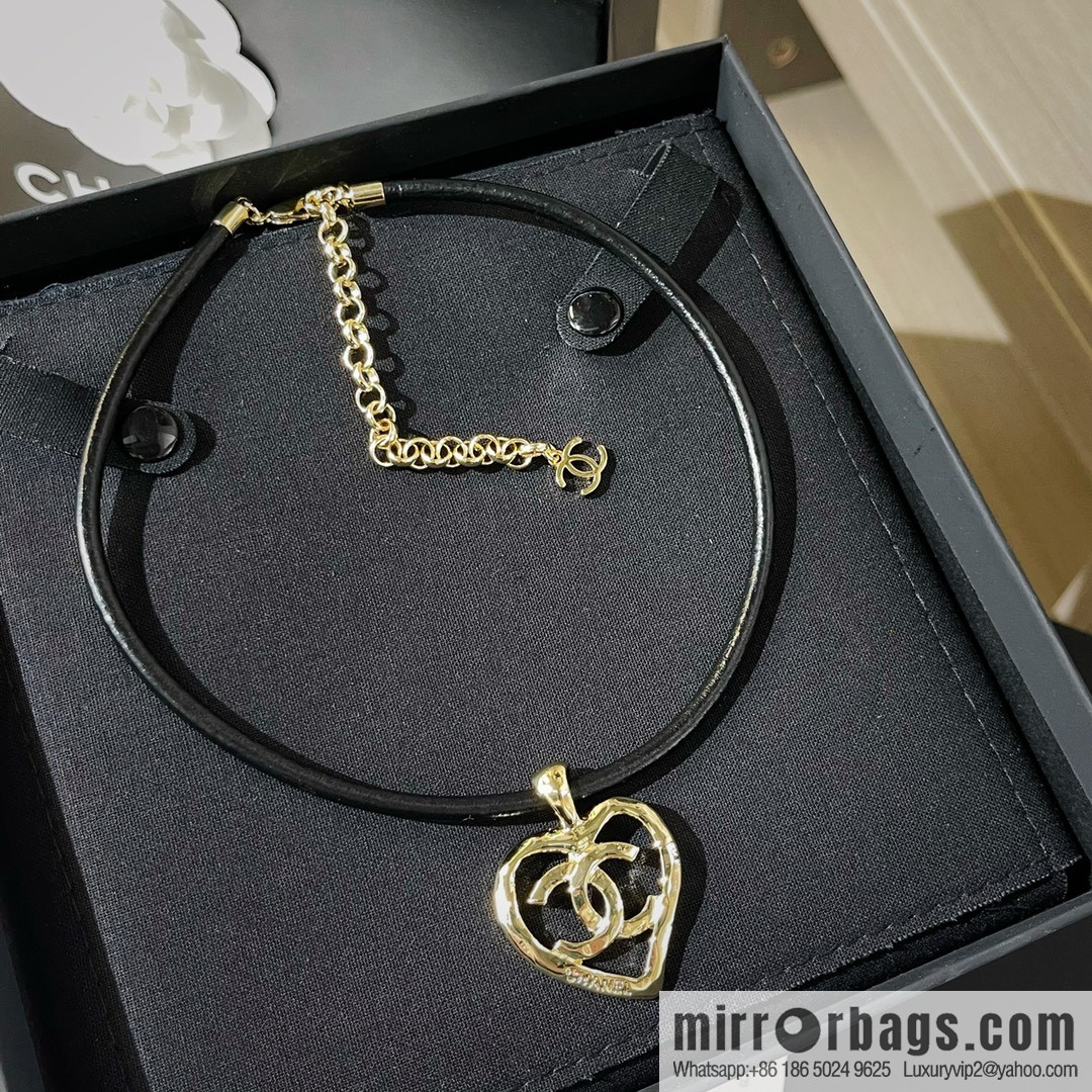 New ☑️ Chanel double c peach heart black leather rope choker necklace