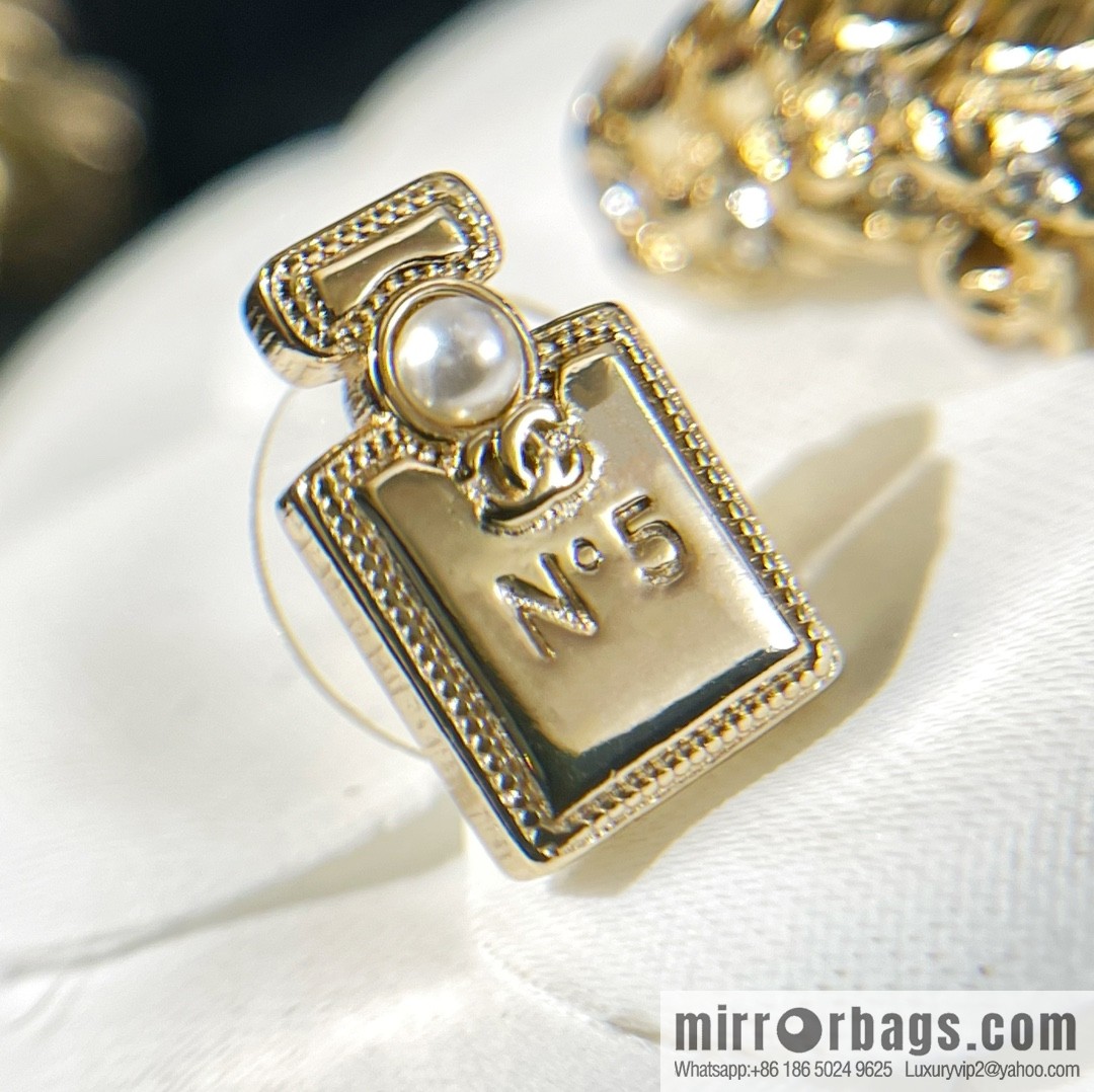 New ☑️ Chanel round double c wheat ear perfume bottle camellia stud earrings