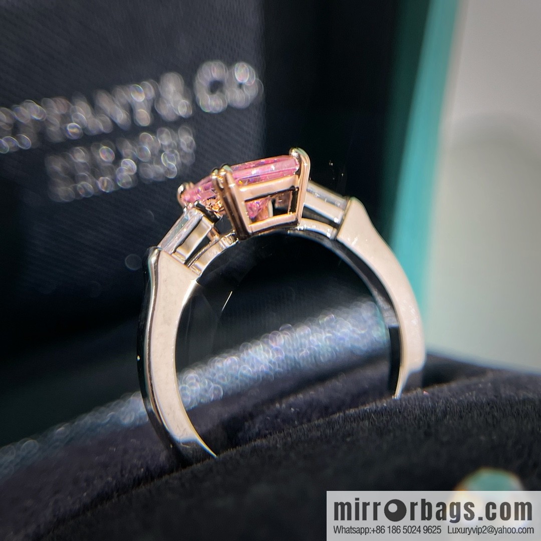 New ☑️ TIFFANY & Co. Tiffany & Co. Square pink diamond ring