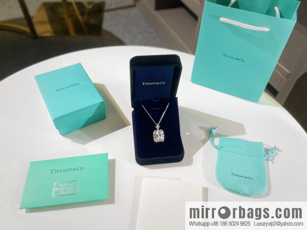 New ☑️ TIFFANY & Co. Tiffany & Co. Square necklace
