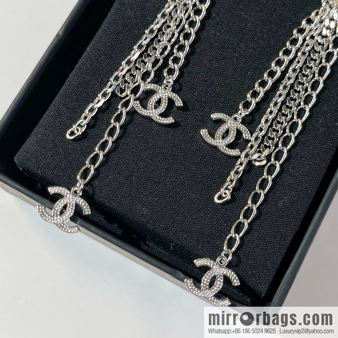 New ☑️ Chanel double c fringed stud earrings