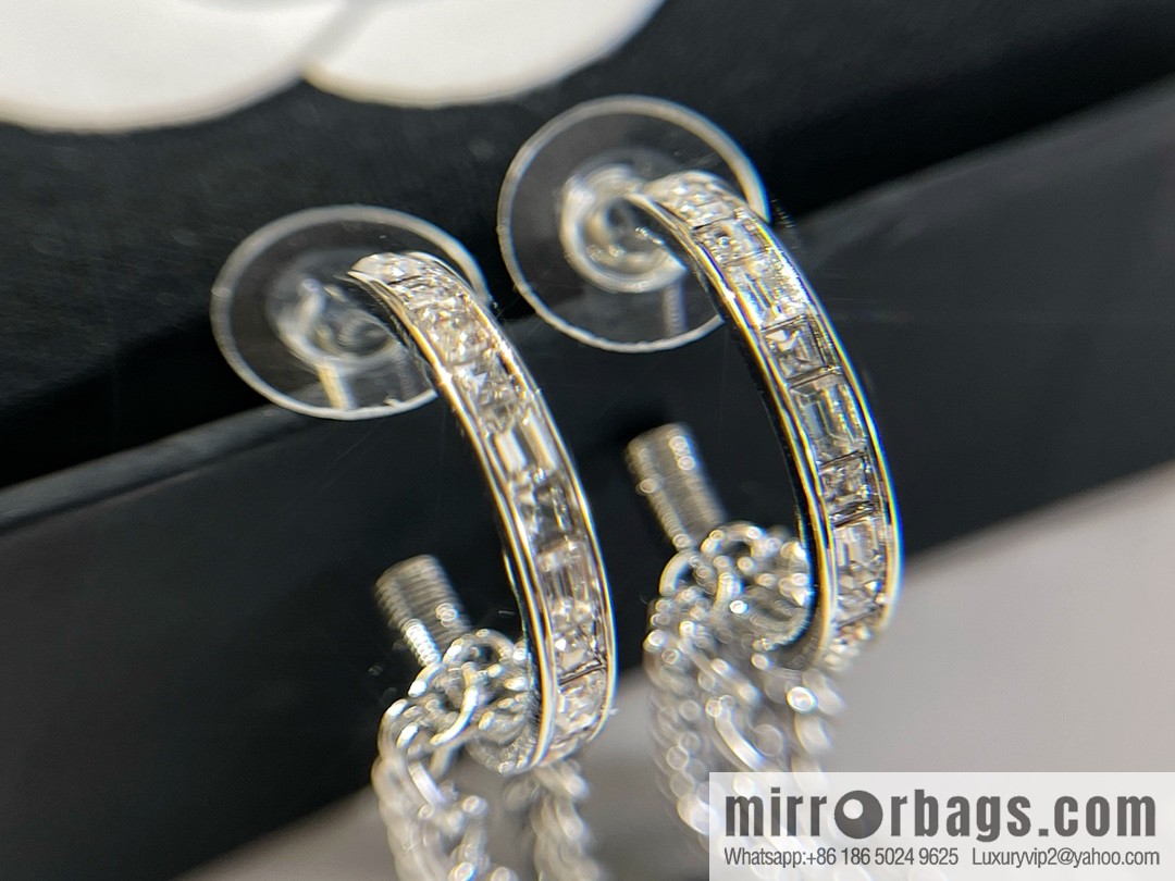 New ☑️ Chanel double c fringed stud earrings