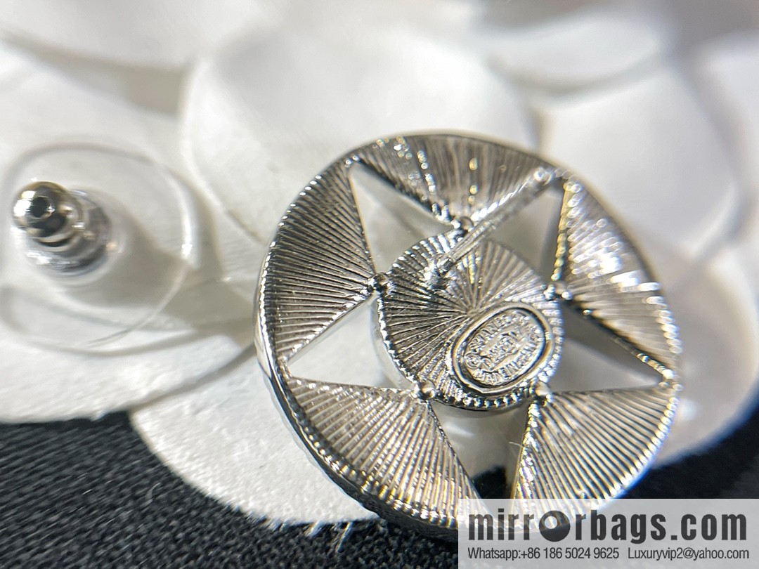 New ☑️ Chanel double c pentagram ⭐ star stud earrings