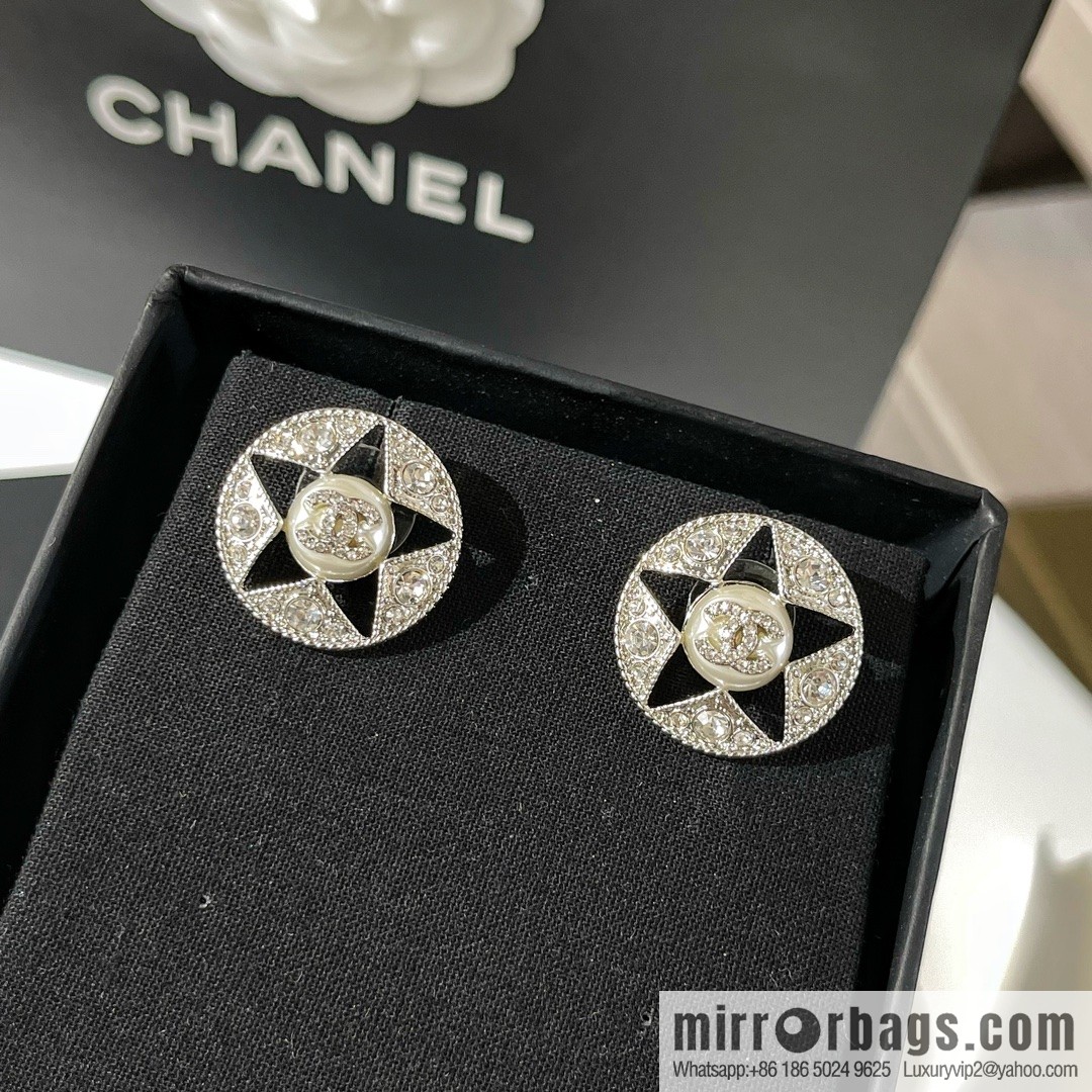 New ☑️ Chanel double c pentagram ⭐ star stud earrings