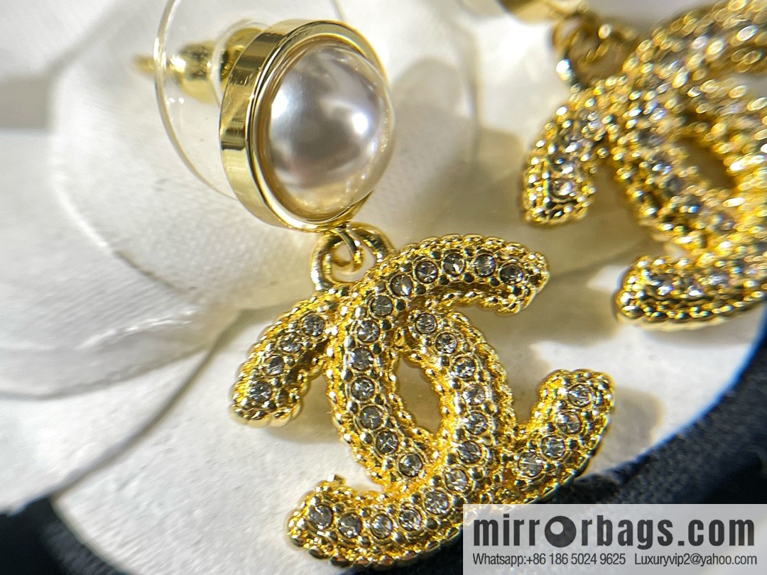 New ☑️ Chanel wheat ear double c pearl stud earrings