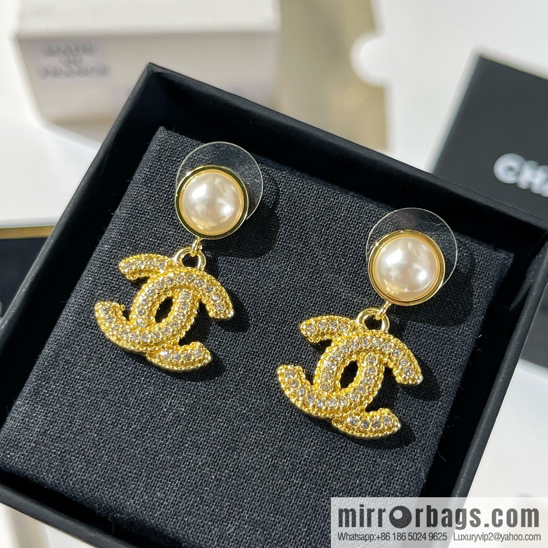 New ☑️ Chanel wheat ear double c pearl stud earrings