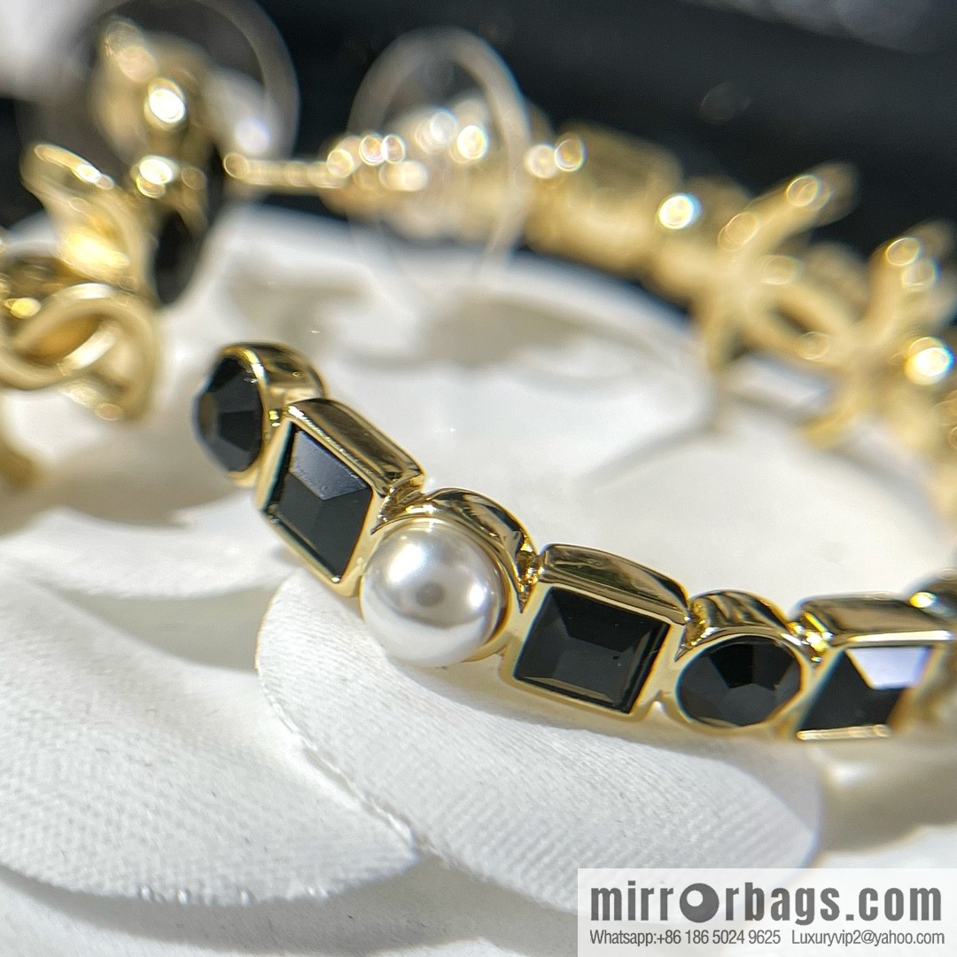 New ☑️ Chanel double c black square diamond pearl stud earrings