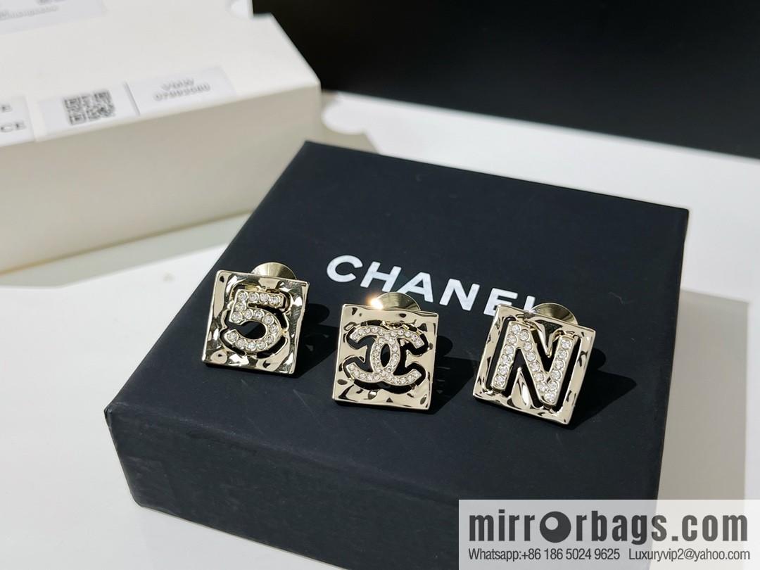 New ☑️ Chanel double c N letter 5 word brooch
