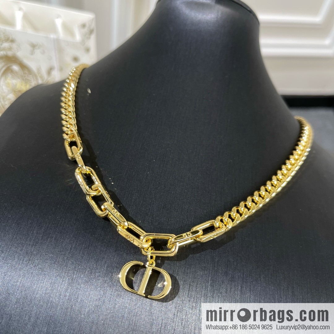 New ☑️ Dior gold CD necklace bracelet