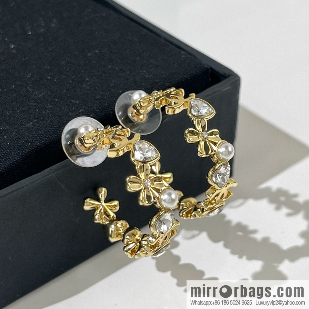 New ☑️ Chanel double c four-leaf clover love pearl stud earrings