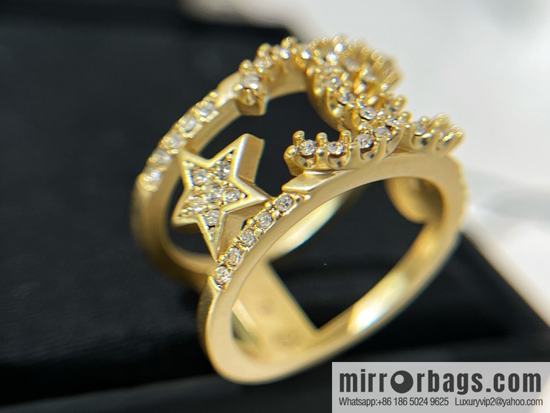 New ☑️ Chanel cut-out double c star 5 character full diamond ring
