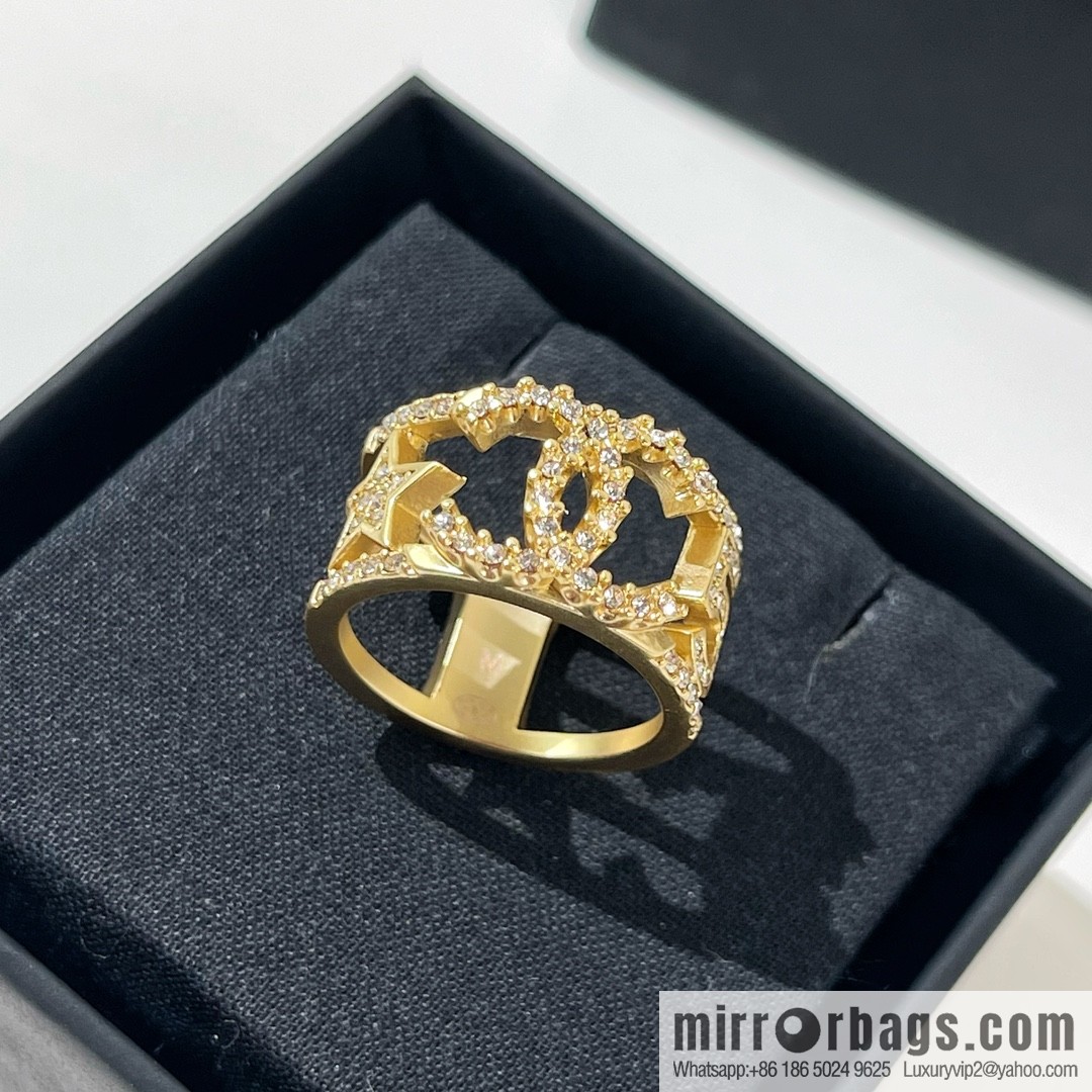 New ☑️ Chanel cut-out double c star 5 character full diamond ring