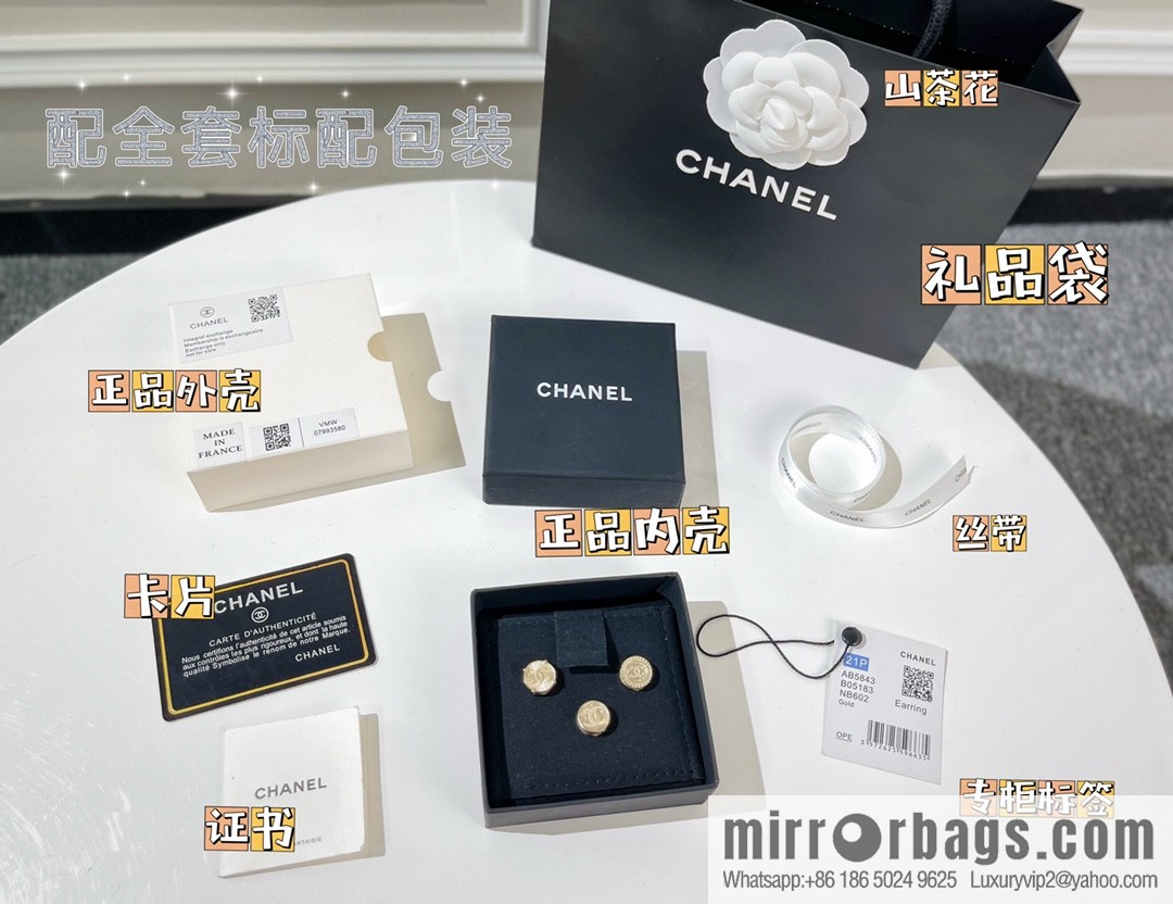 New ☑️ Chanel gold double c button hairpin hairpin