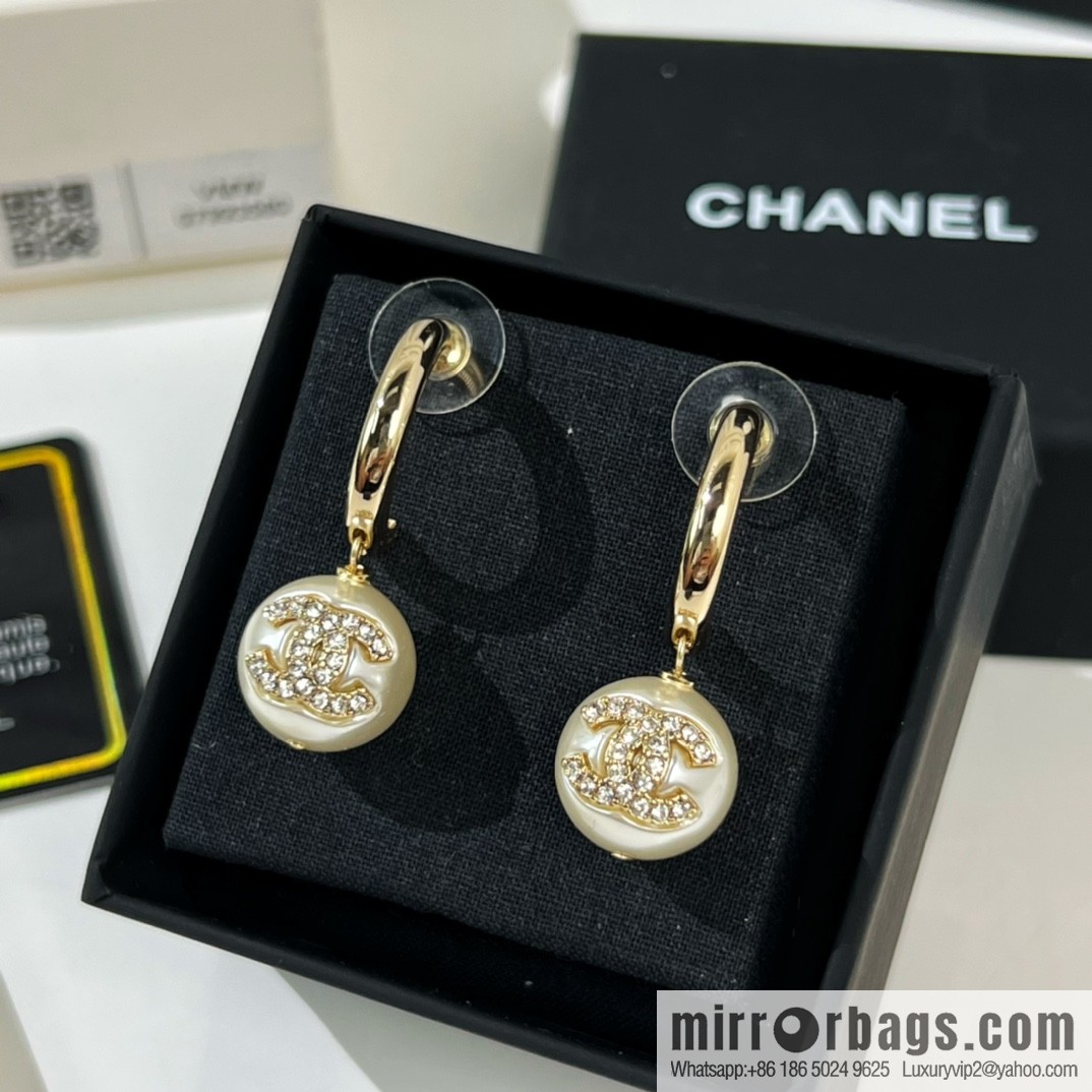 New ☑️ Chanel double c pearl stud earrings