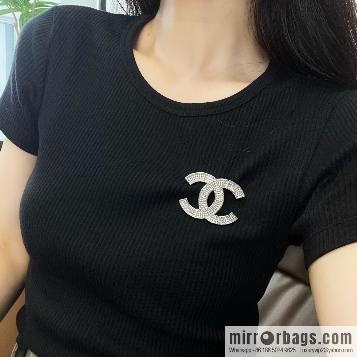New ☑️ Chanel double c brooch