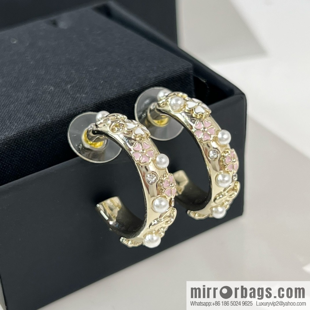 New ☑️ Chanel double c camellia stud earrings
