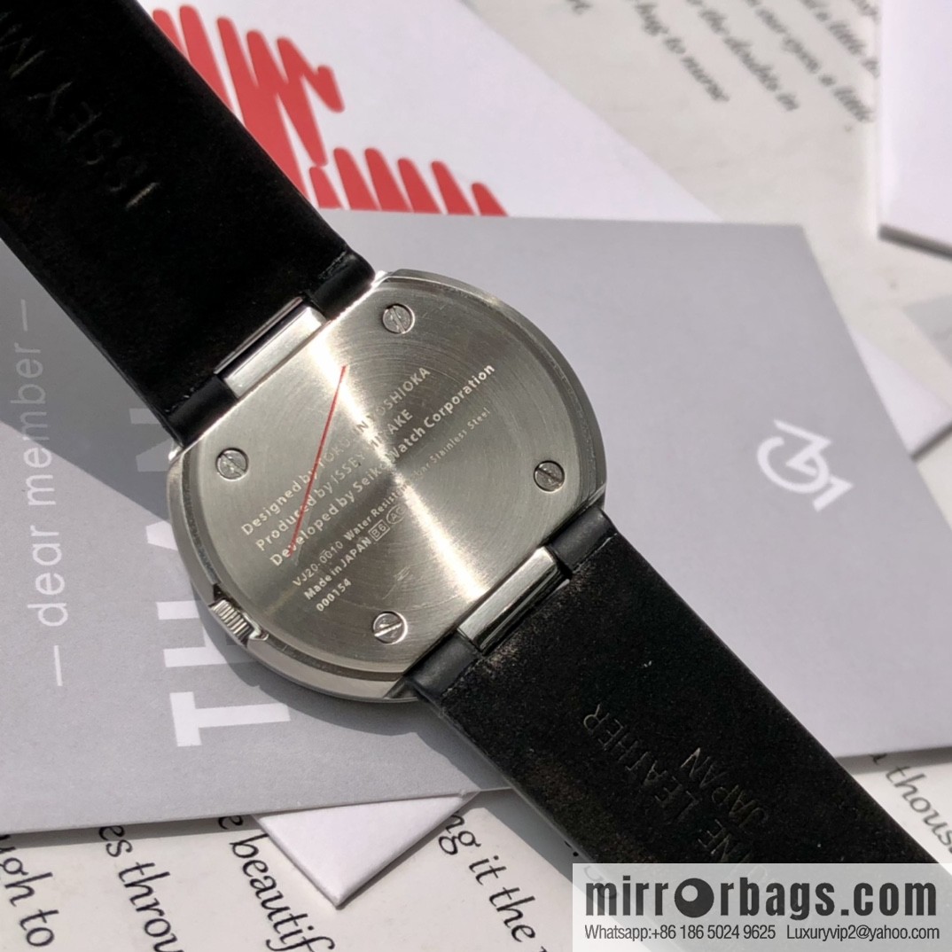 Issey Miyake! Original order quartz watch