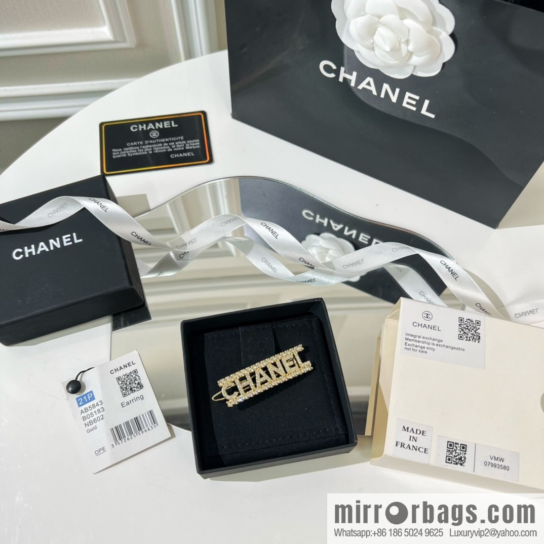New ☑️ Chanel full diamond letter hairpin hairpin