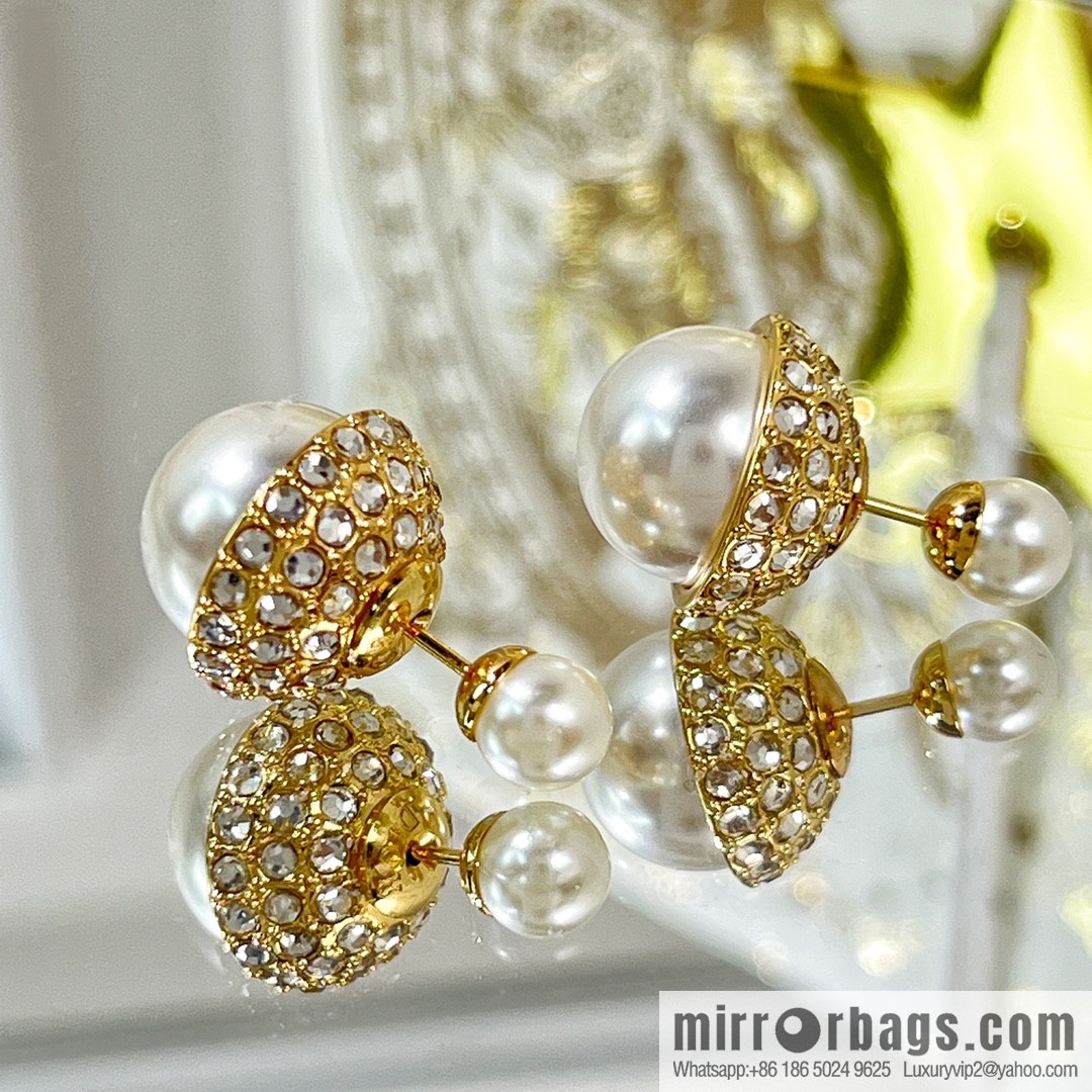 New ☑️ Dior full diamond size pearl stud earrings