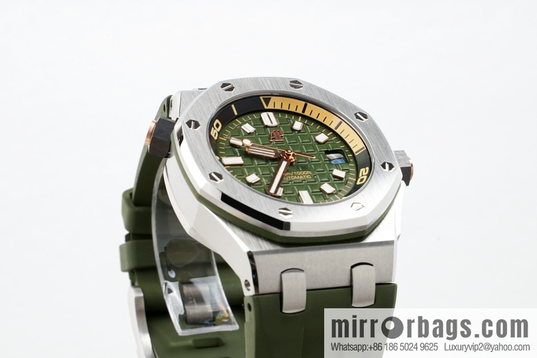 New 15720Calibre 4308 self-winding movement watch