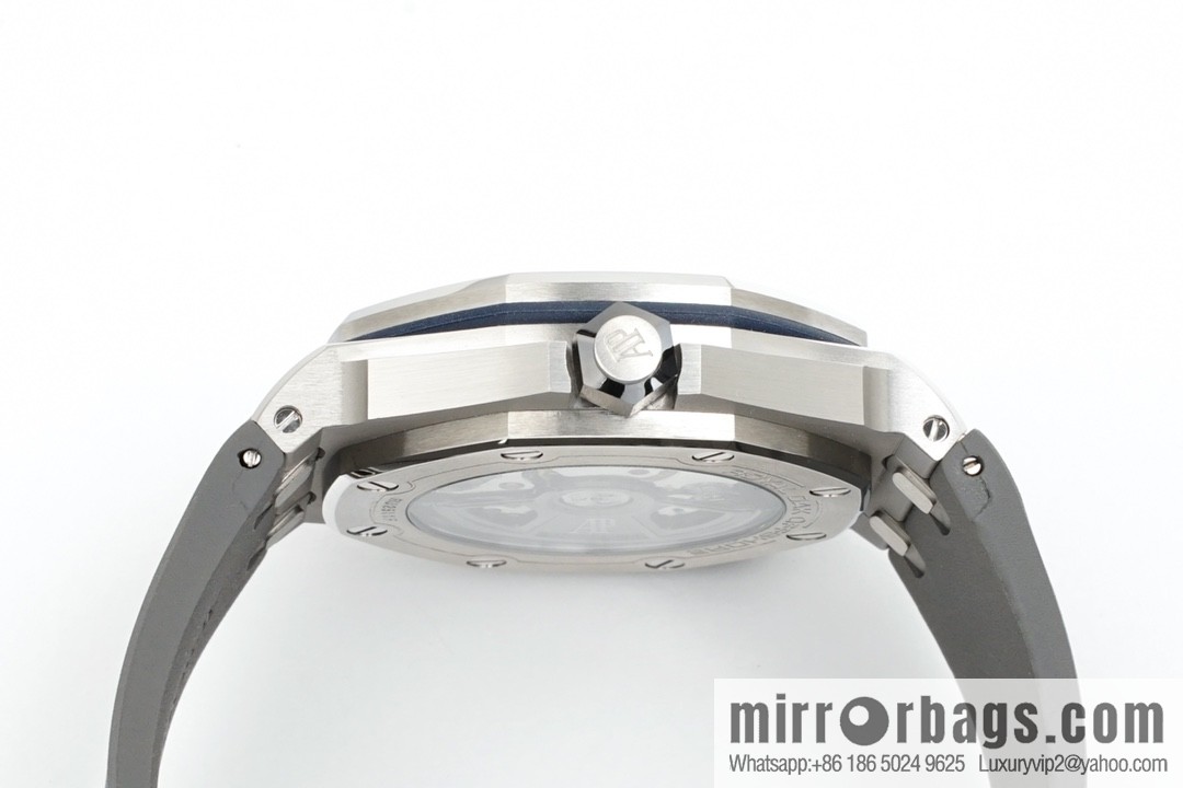 New 15720Calibre 4308 self-winding movement watch