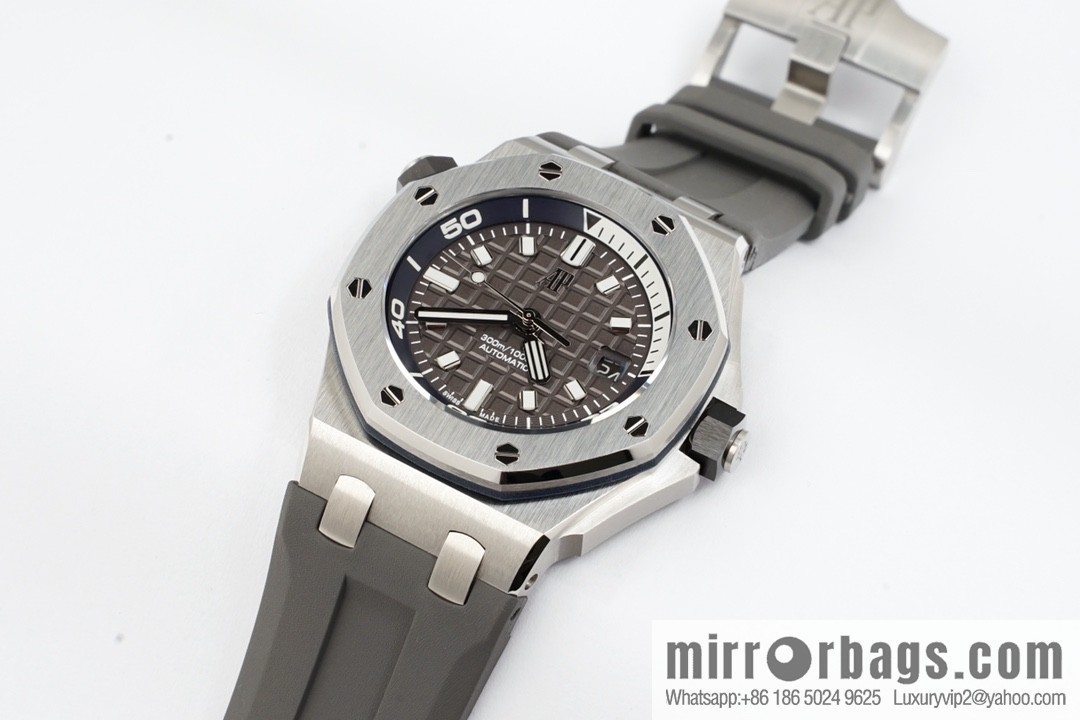 New 15720Calibre 4308 self-winding movement watch