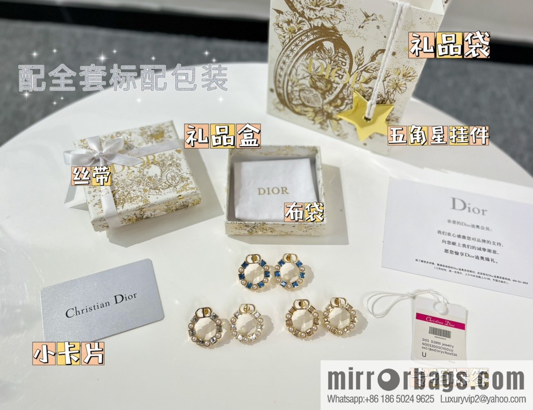 New ☑️ Dior CD square diamond stud earrings