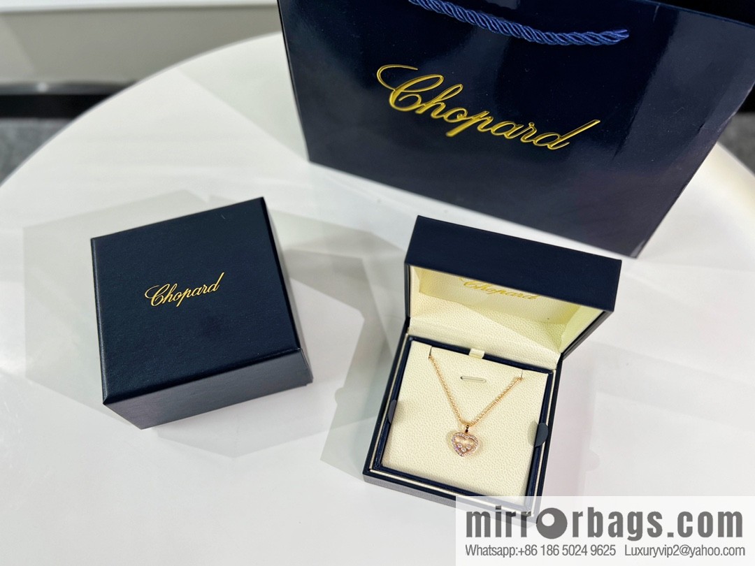 Chopard HAPPY DIAMONDS ICONS love necklace