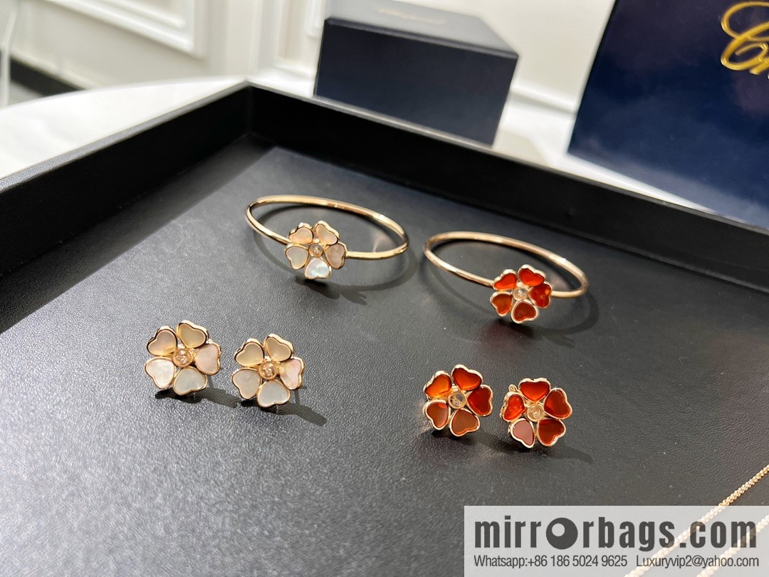 Chopard PRECIOUS LACE VAGUE 5 heart agate, white shell necklace, bracelet