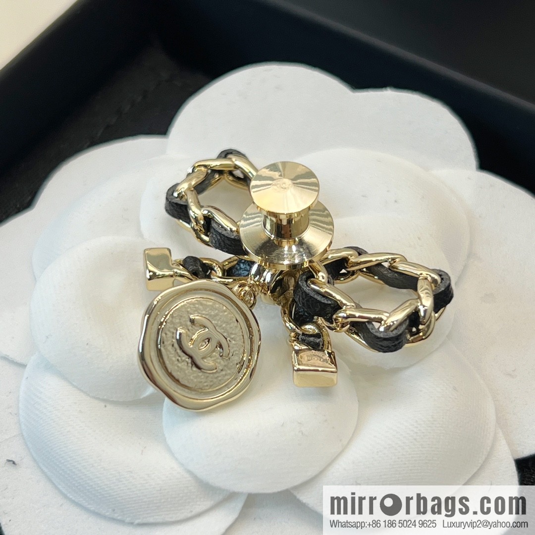 New ☑️ Chanel double c black leather rope bow brooch