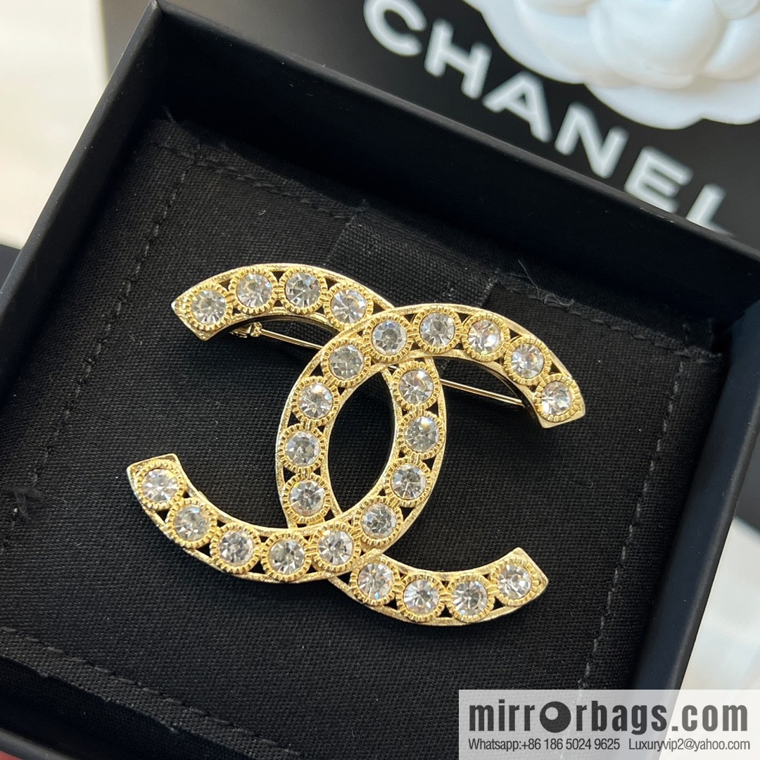 New ☑️ Chanel double c gold full diamond brooch