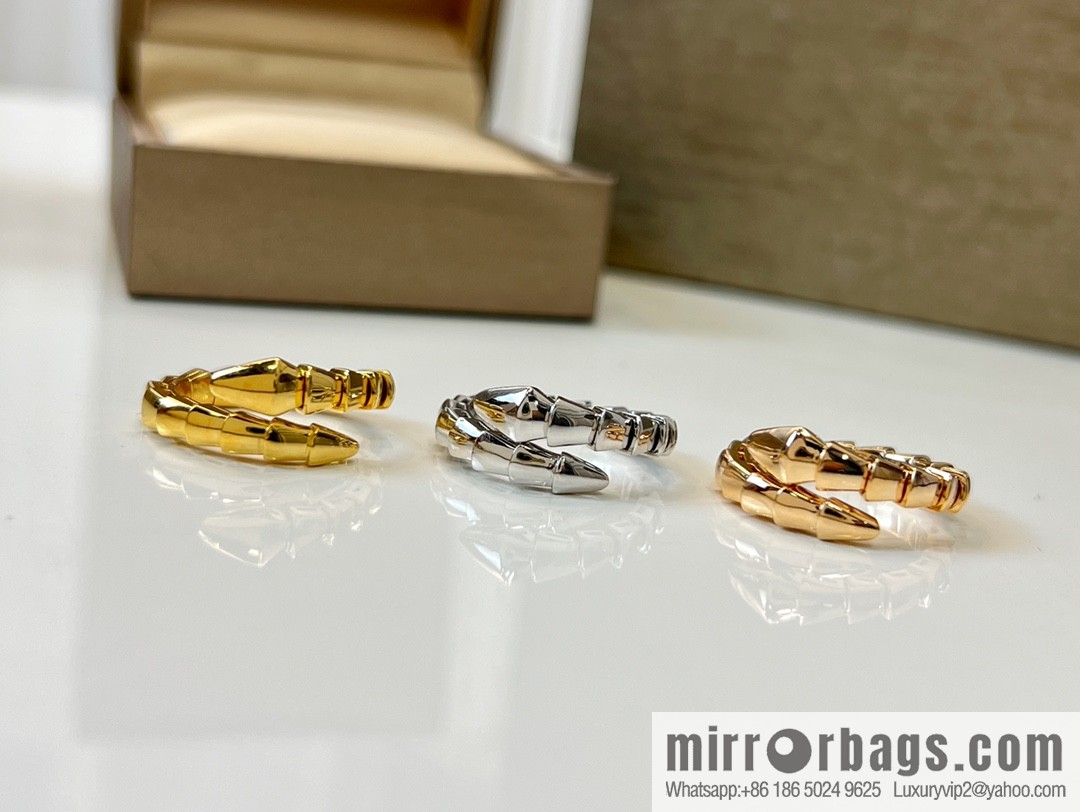 BVLGARI Bulgari smooth snake bone ring