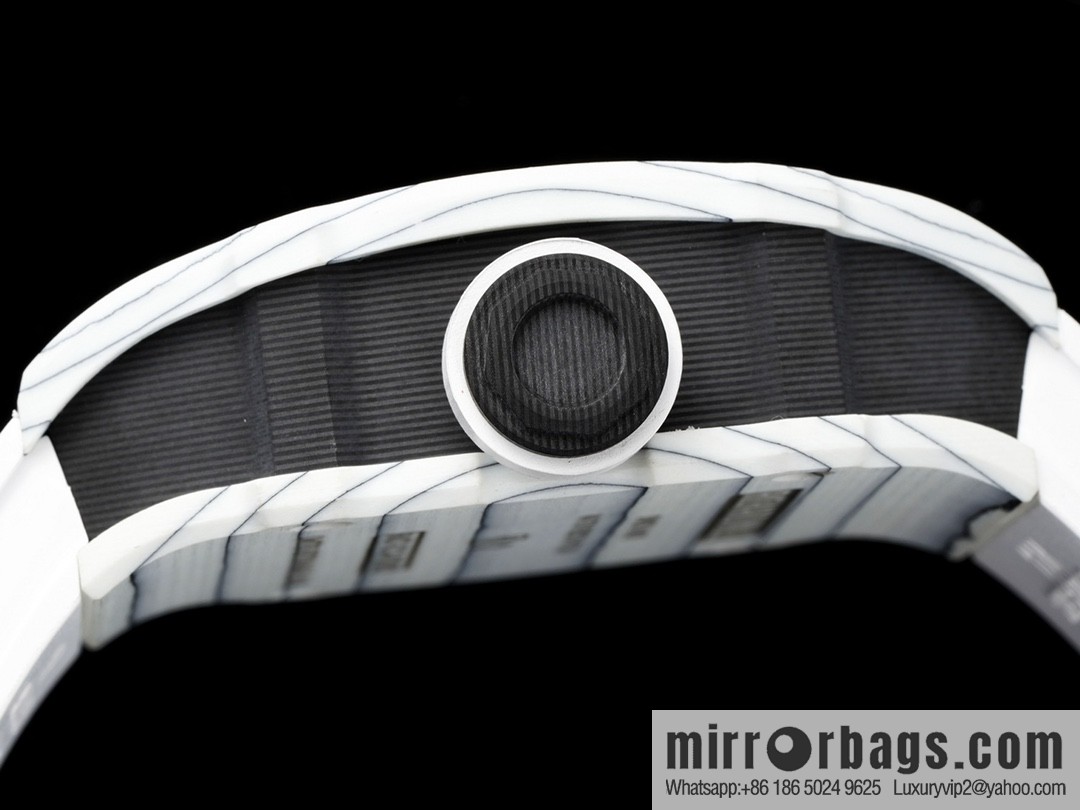 The new RM 27-02 is a RICHARD MILLE sports tourbillon watch designed for tennis players