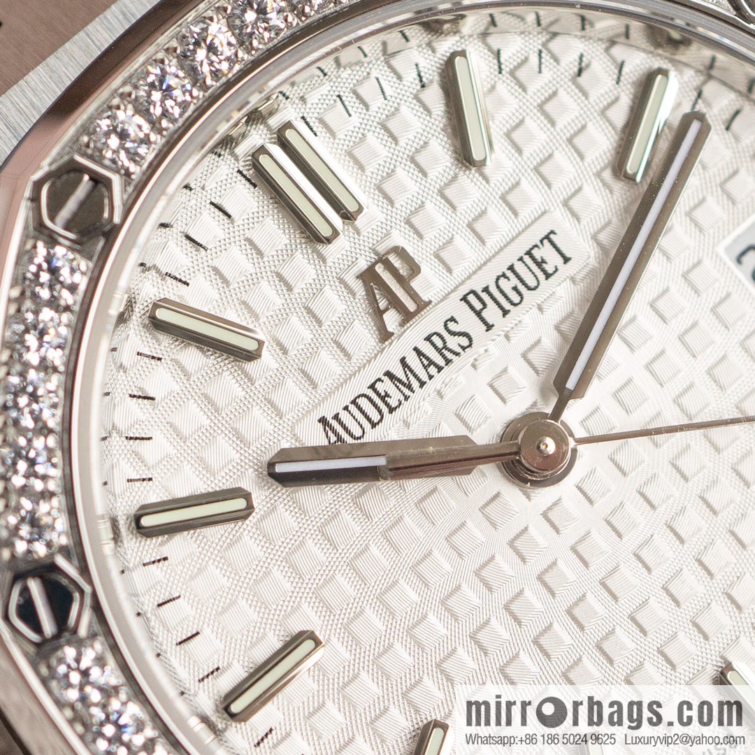 8F Audemars Piguet mechanical women's watch 77350 77351 model, 34mm diameter Royal Oak series self-winding watch