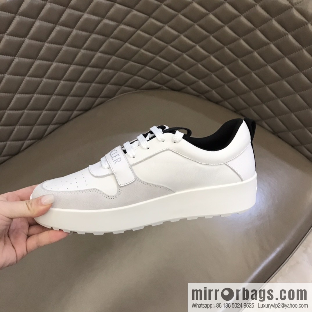 Moncle tongue with rubber logo badge men's casual shoes