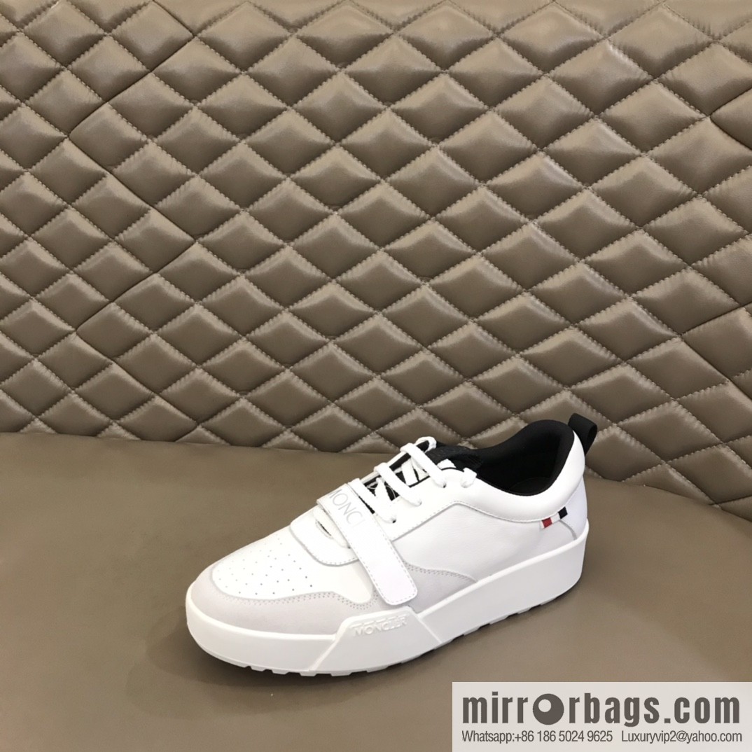 Moncle tongue with rubber logo badge men's casual shoes