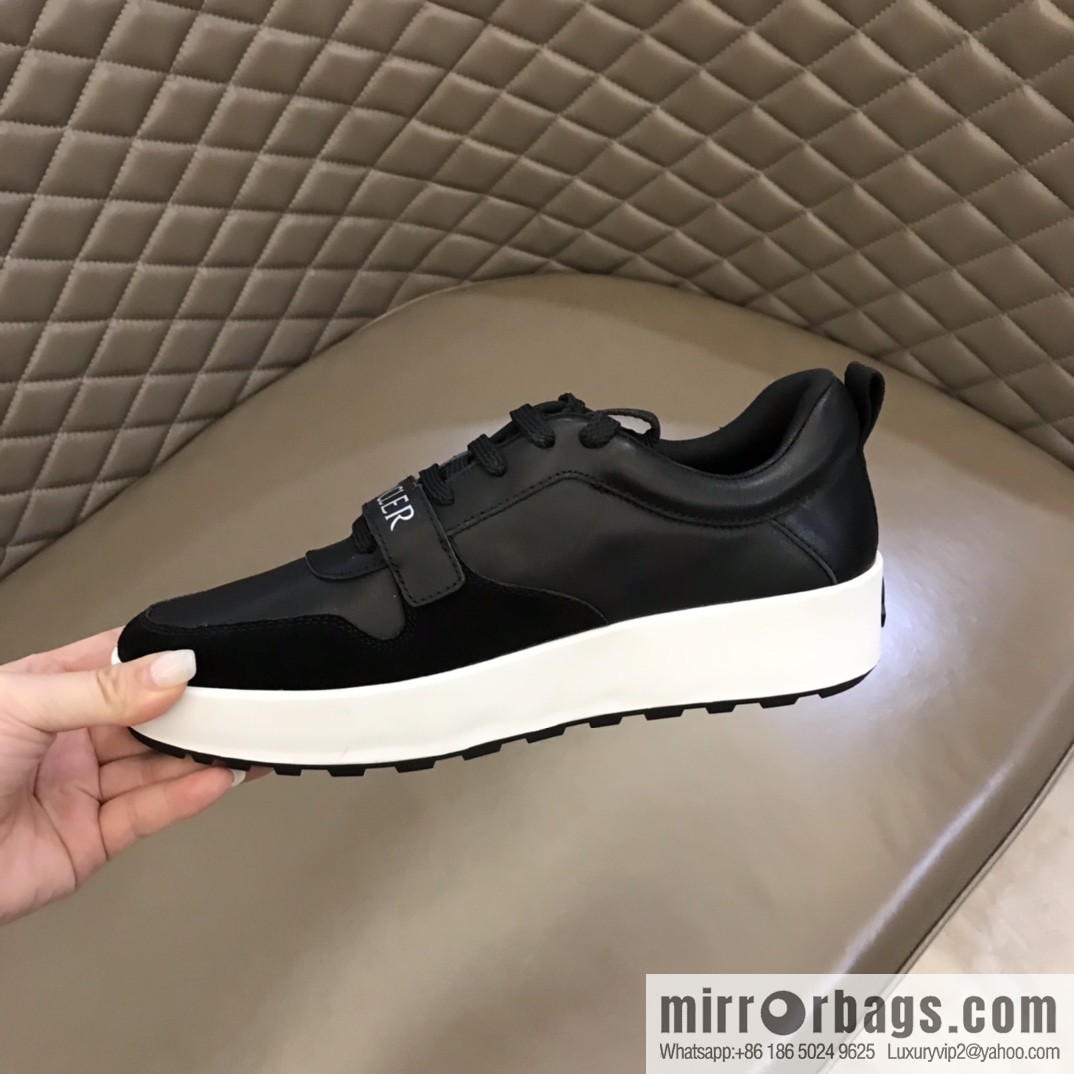 Moncle tongue with rubber logo badge men's casual shoes