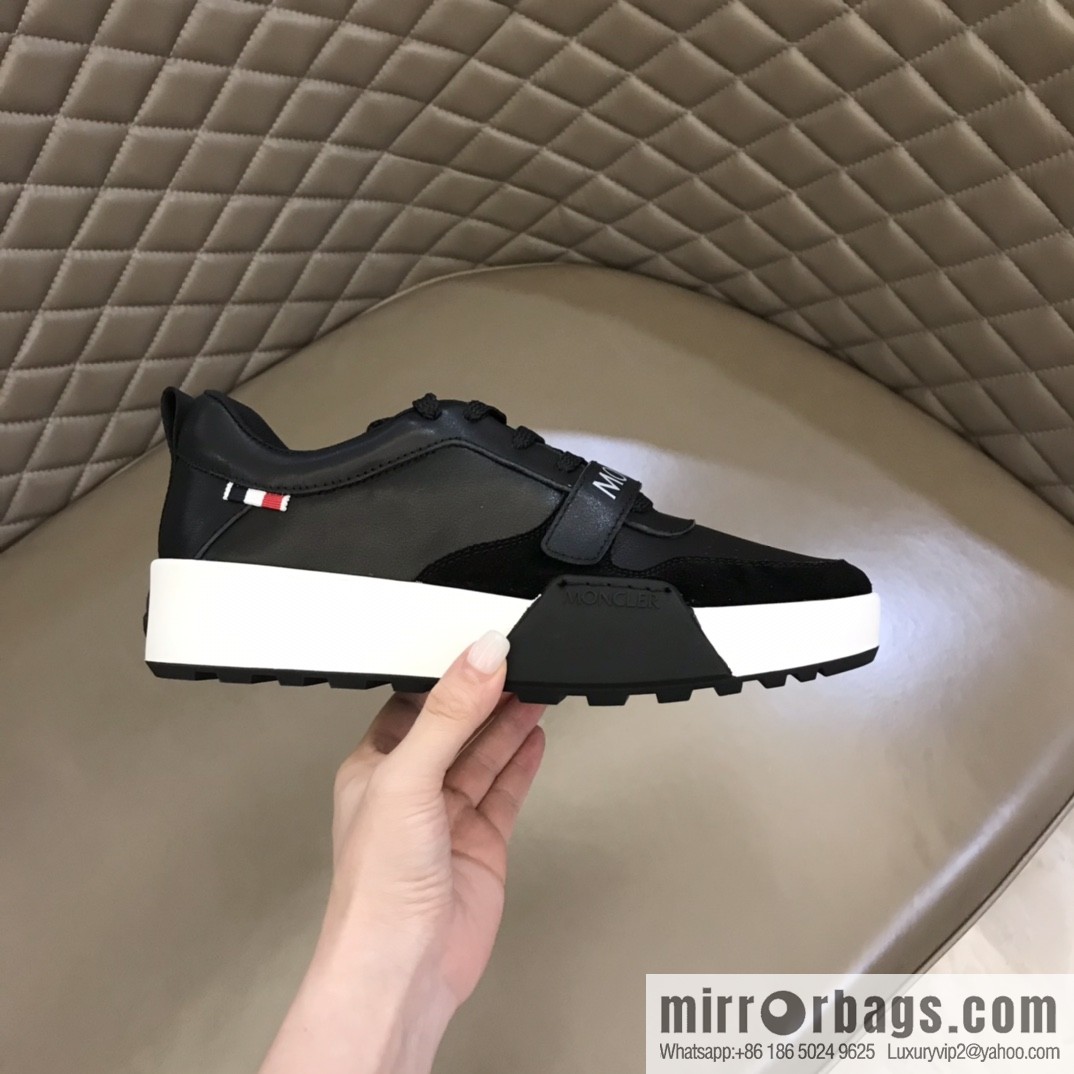 Moncle tongue with rubber logo badge men's casual shoes