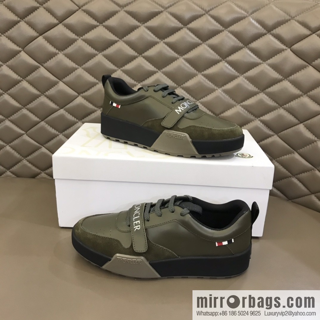 Moncle tongue with rubber logo badge men's casual shoes