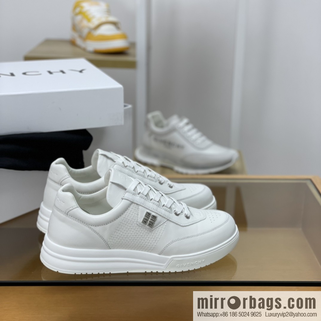 GIVENCHY Givenchy, made of leather, iconic metal buckle 4 G pattern New men's sports Casual Shoes