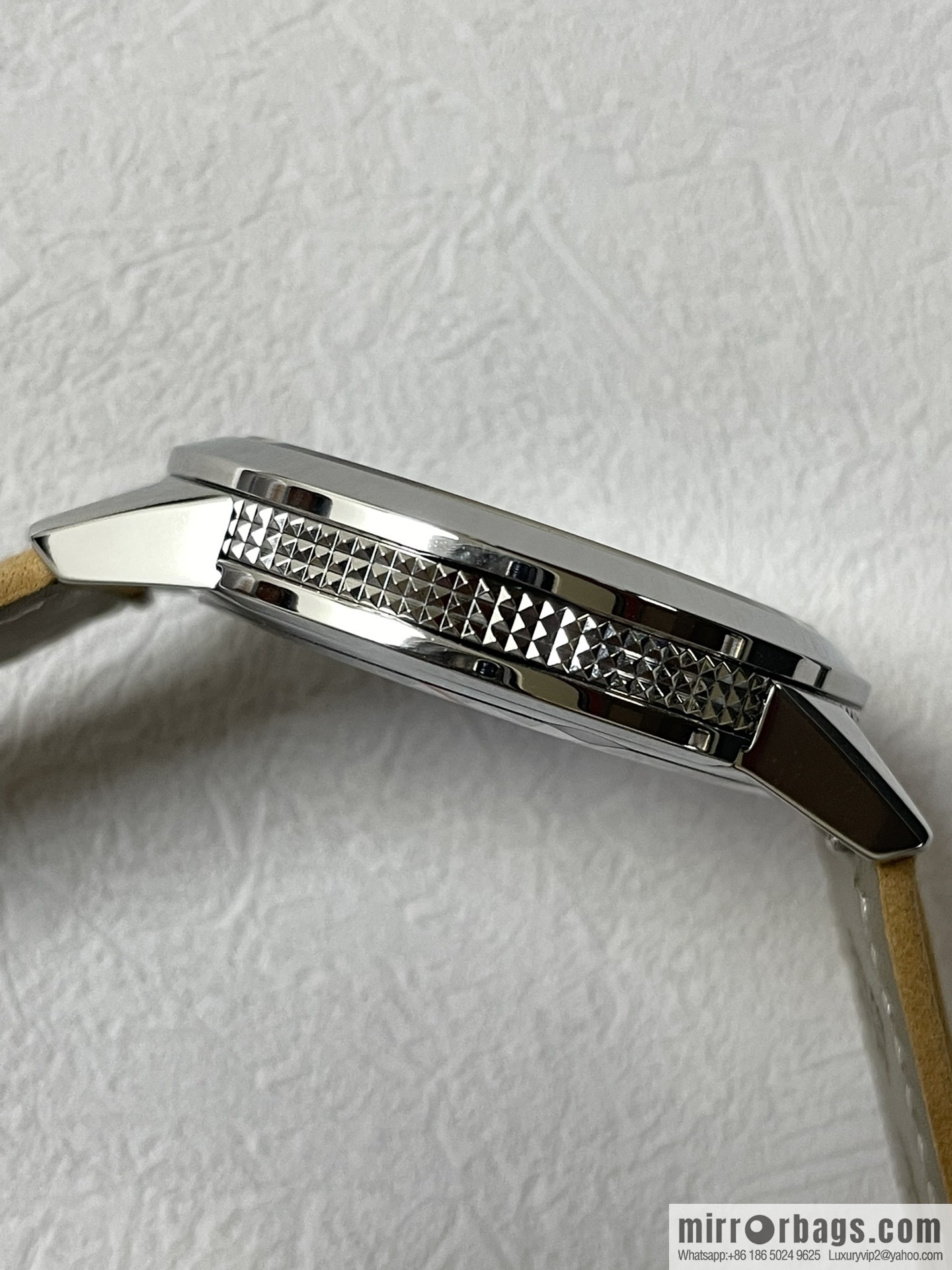 Patek Philippe Calatrava series ref.5226G-001 watch